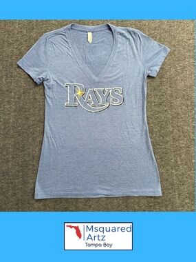 Tampa Bay Rays Bella Women’s Medium Blue V-Neck Logo T-Shirt Made in USA